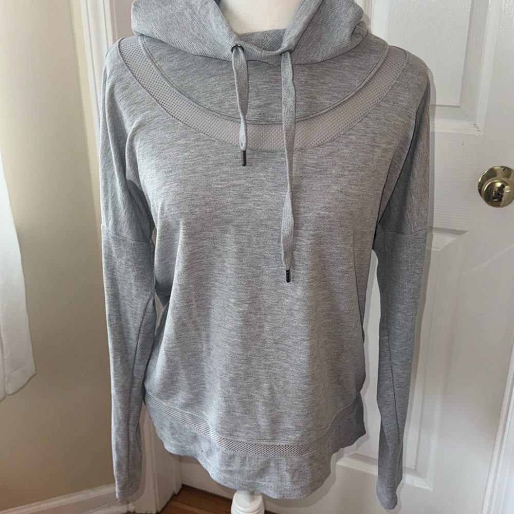 EUC Yogalicious Grey hoodie with tulip back XL